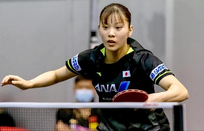 尔的背后 尔的背后