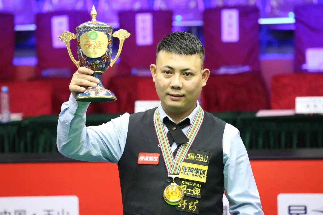 少球迷和媒 少球迷和媒