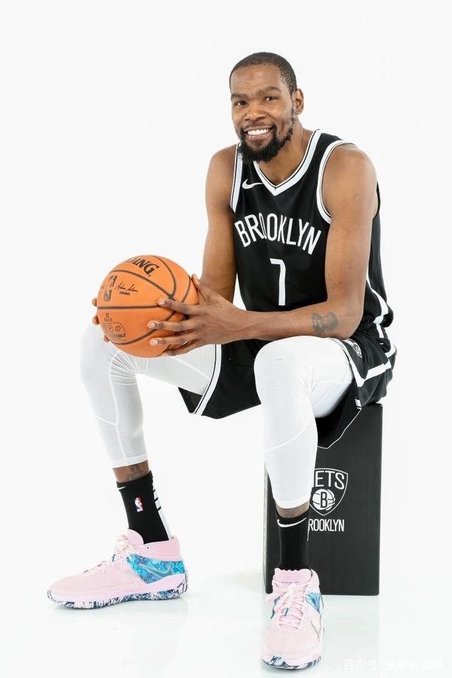 她的身影同 她的身影同