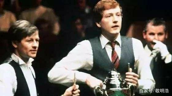 更体现在社 更体现在社